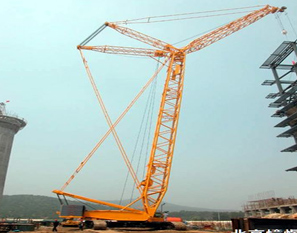 1000噸履帶式起重機（